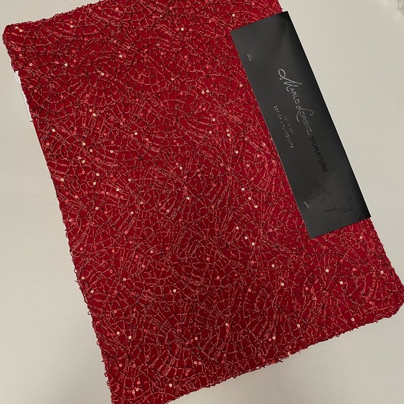 Holiday Red placemats set - Picture 8 of 10